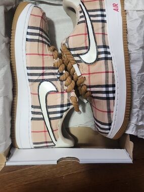 Custom Nike Air Force 1